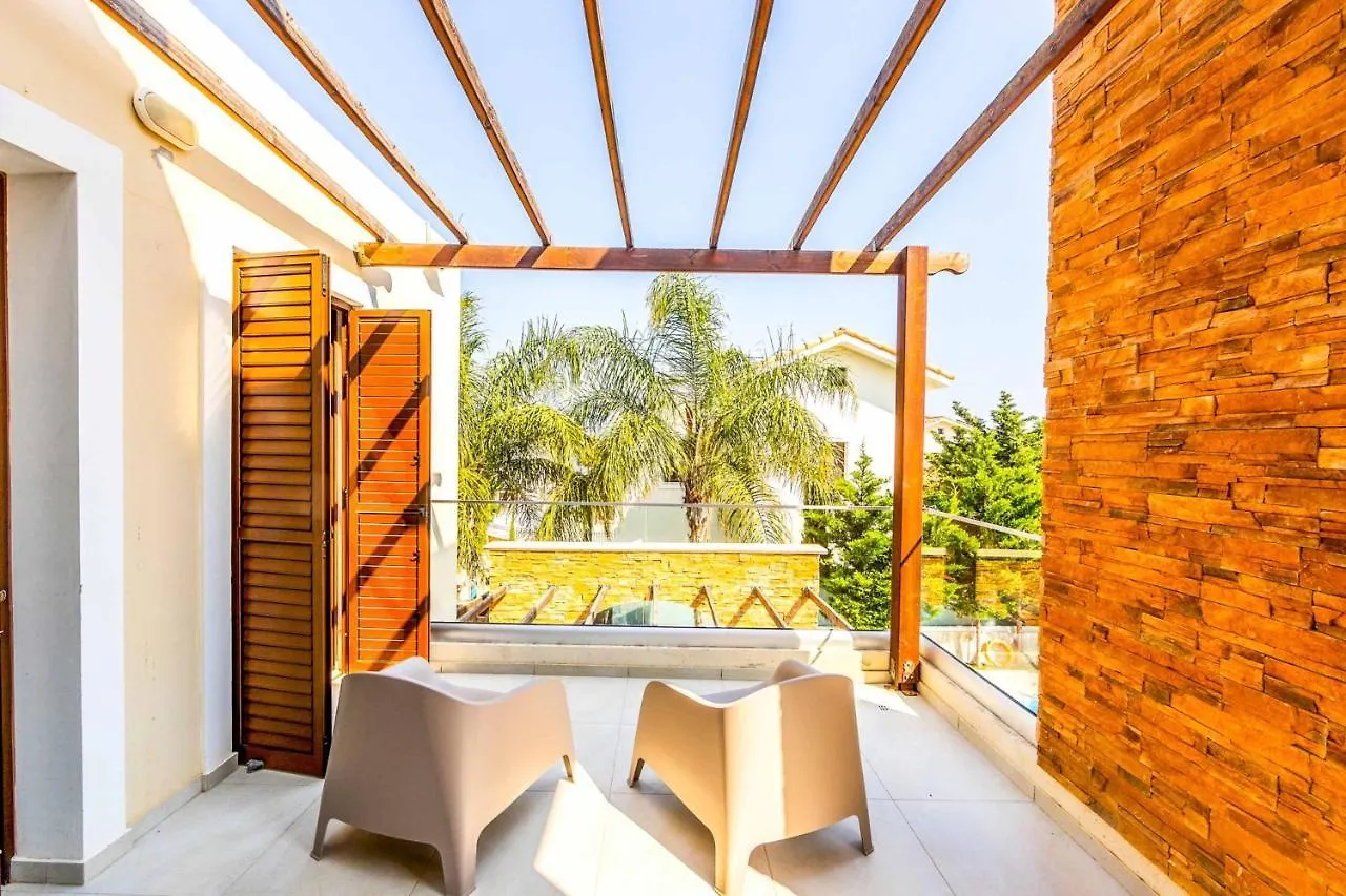 Ionion Seaside Villa Айя-Напа